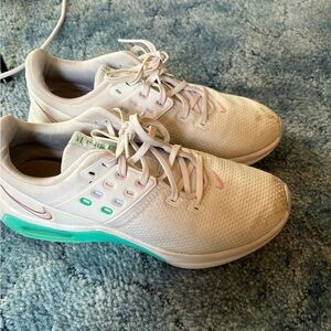 Nike Women's Air Max